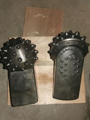 Kegelrolletjes van de elektriciteitsfabriek enkelrolletjes