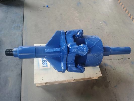 500 mm HDD Hole Opener Rock Reamer Voor Trenchless Drilling Met 12 inch Roller Bit
